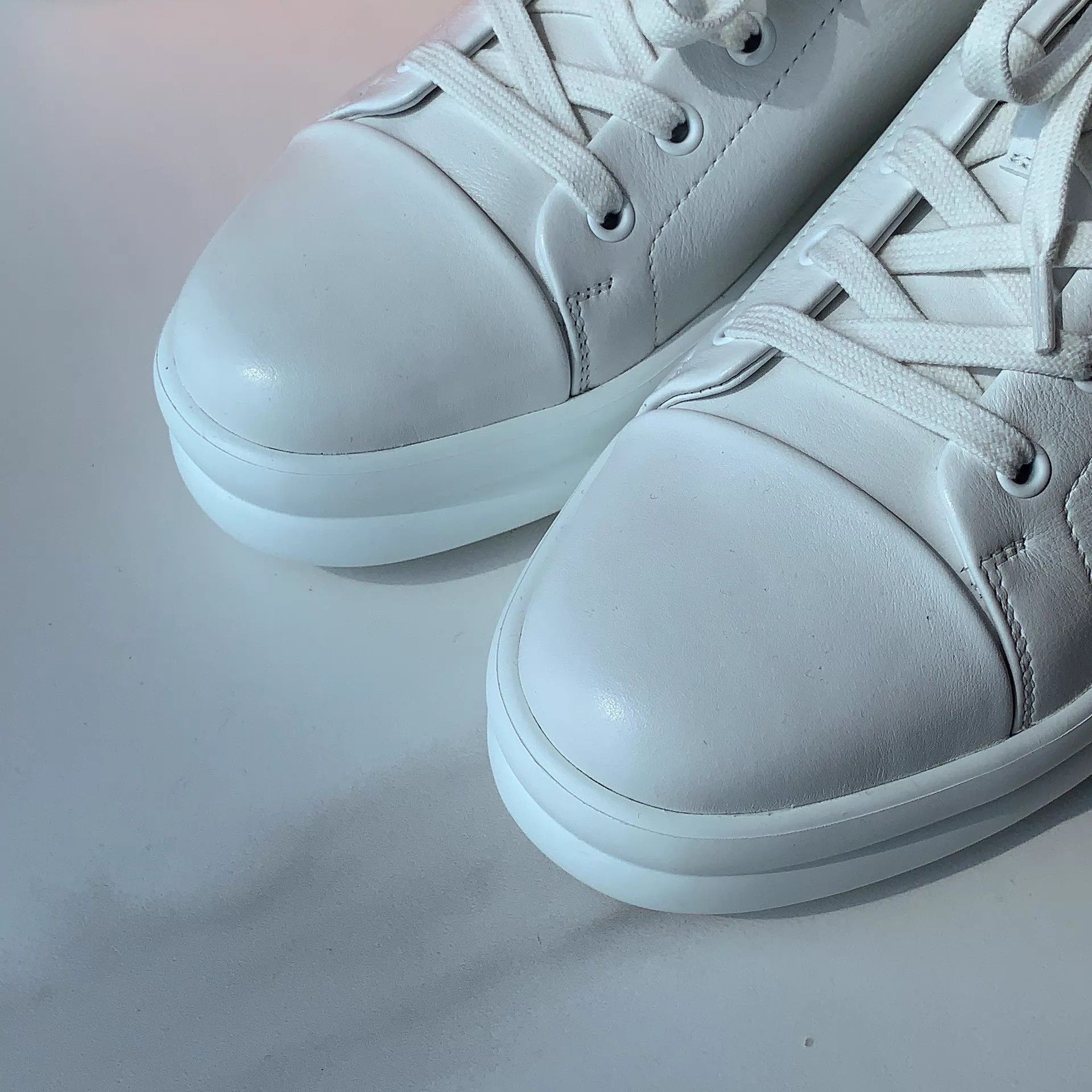 Hermes HERMES White Classic Sneaker 39.5 EU Versatile Size US 6.5 / EU 39-40 - 2 Thumbnail