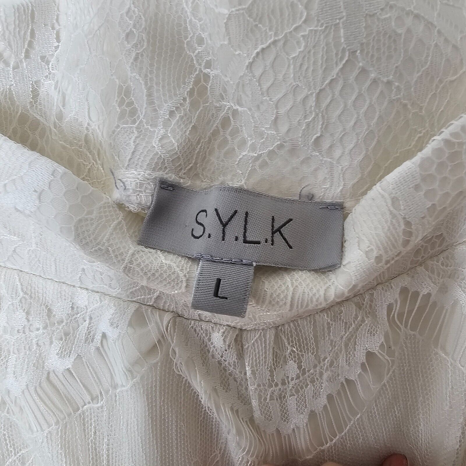 Other S.Y.L.K. Ivory Lace Raw Hem Elastic Waistband Lined Shorts L Size 34" / US 12 / IT 48 - 4 Thumbnail