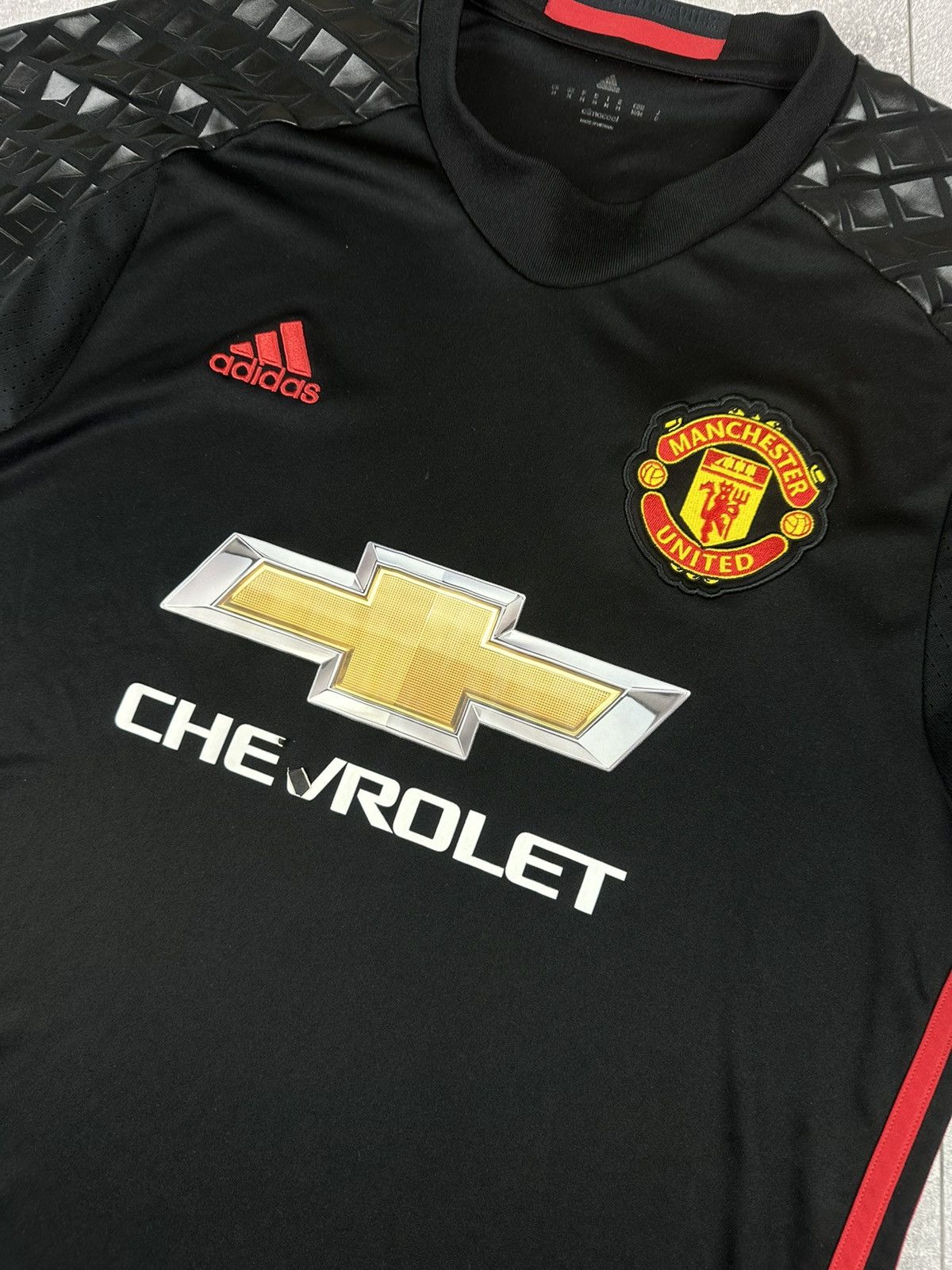Adidas Adidas Manchester United Goalkeeper 2016/17 Home Jersey Size US M / EU 48-50 / 2 - 7 Thumbnail