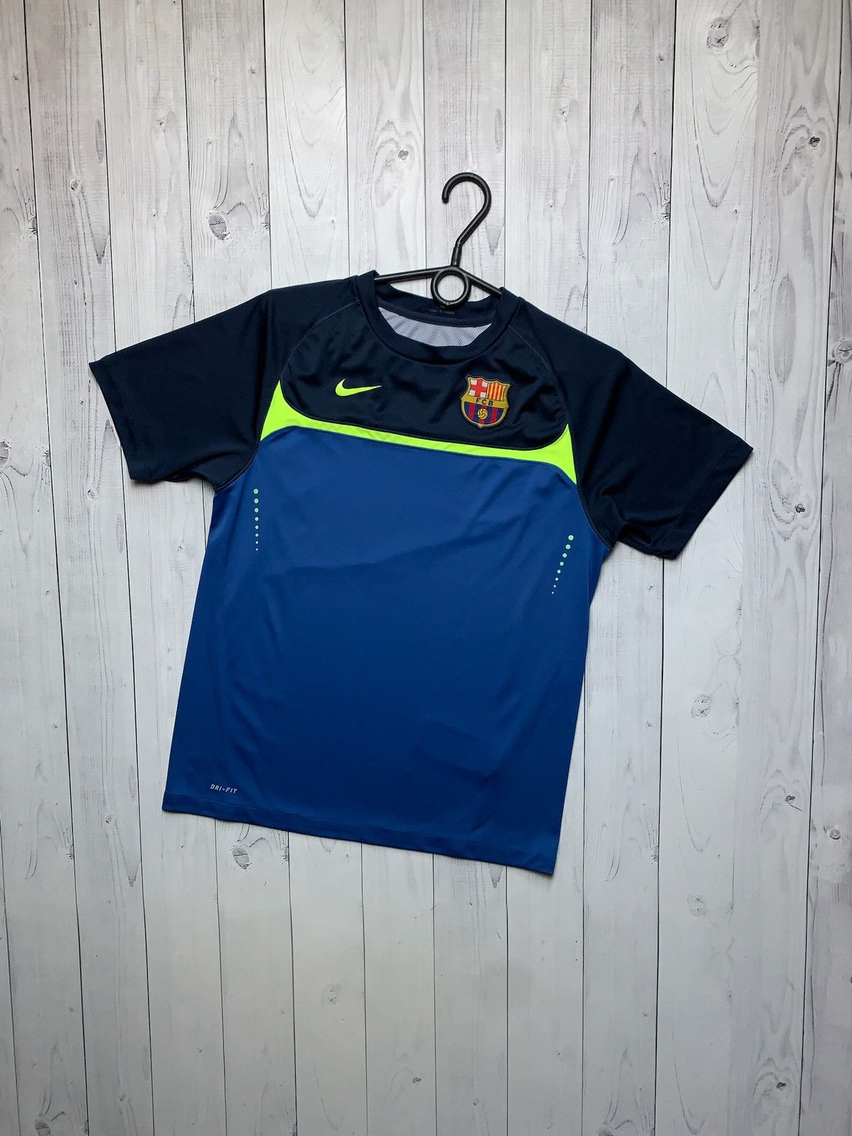 Nike × Vintage Vintage Nike Barcelona soccer jersey size Xs Size US XS / EU 42 / 0 - 1 Thumbnail