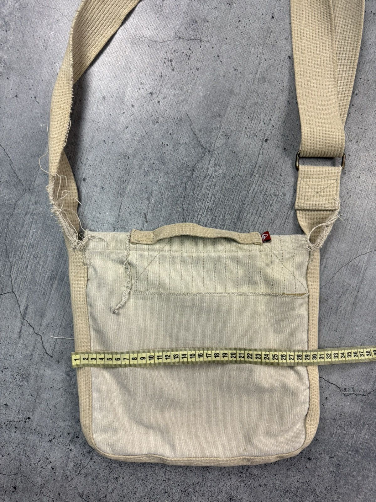 Quiksilver Vintage Quiksilver Avant-Garde Sling Bag Y2K Hype Size ONE SIZE - 10 Thumbnail