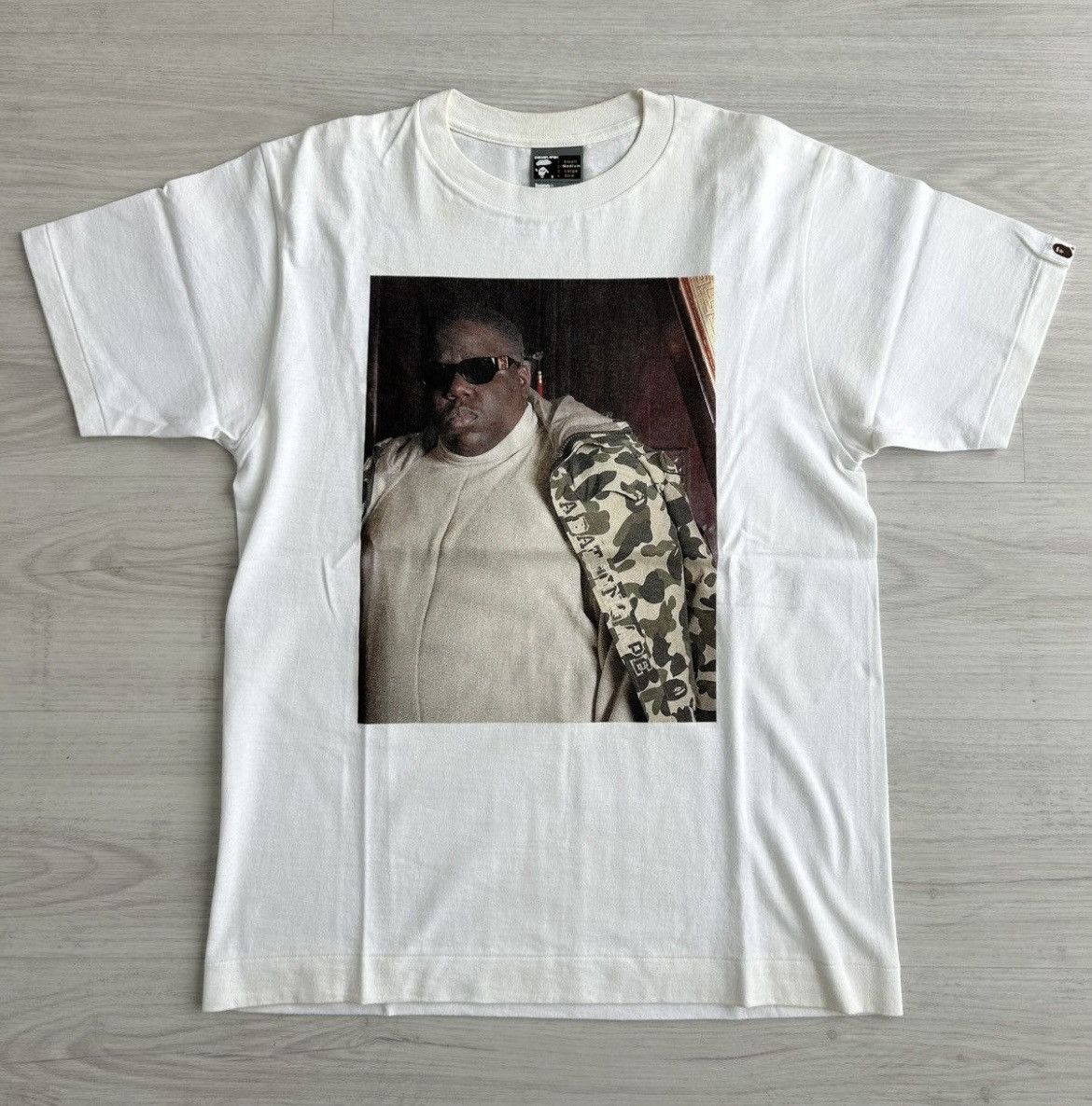 Bape VERY RARE OG 2002 A BATHING APE X NOTORIOUS B.I.G TEE Size US M / EU 48-50 / 2 - 2 Thumbnail