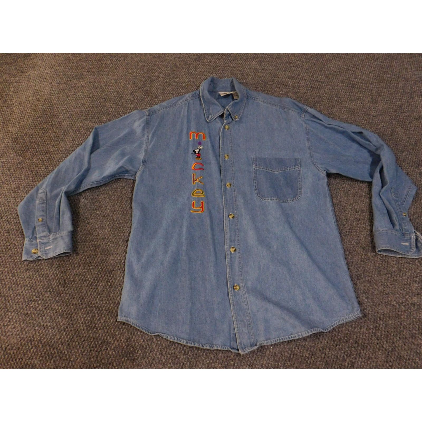 Disney VINTAGE Disney Mickey & Co Denim Shirt Mens Large Blue Button-Up Embroidered 90s Size US L / EU 52-54 / 3 - 2 Thumbnail