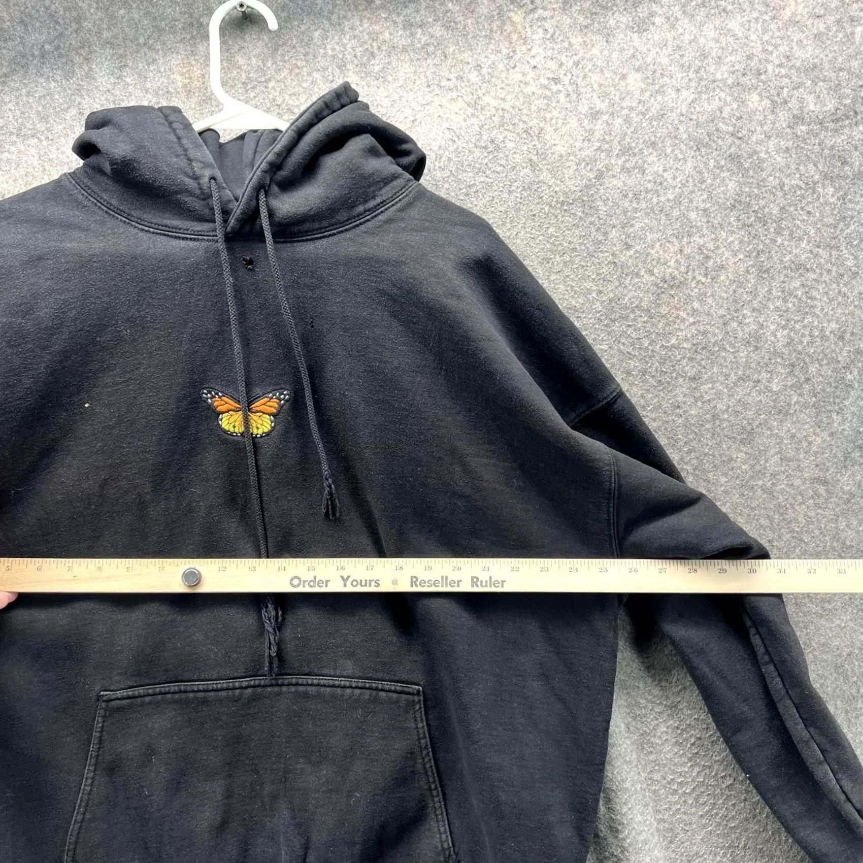 Brandy Melville VINTAGE Brandy Melville Hoodie Womens L Black Butterfly Embroidered Sweatshirt Size L / US 10 / IT 46 - 6 Thumbnail