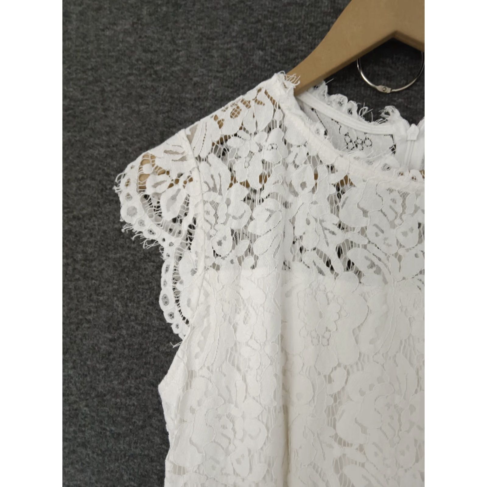 Vintage VINTAGE FASHION Women’s White Lace Sheath Midi Cap Sleeve Floral Lined Dress M - Party/Cocktail Size M / US 6-8 / IT 42-44 - 7 Thumbnail