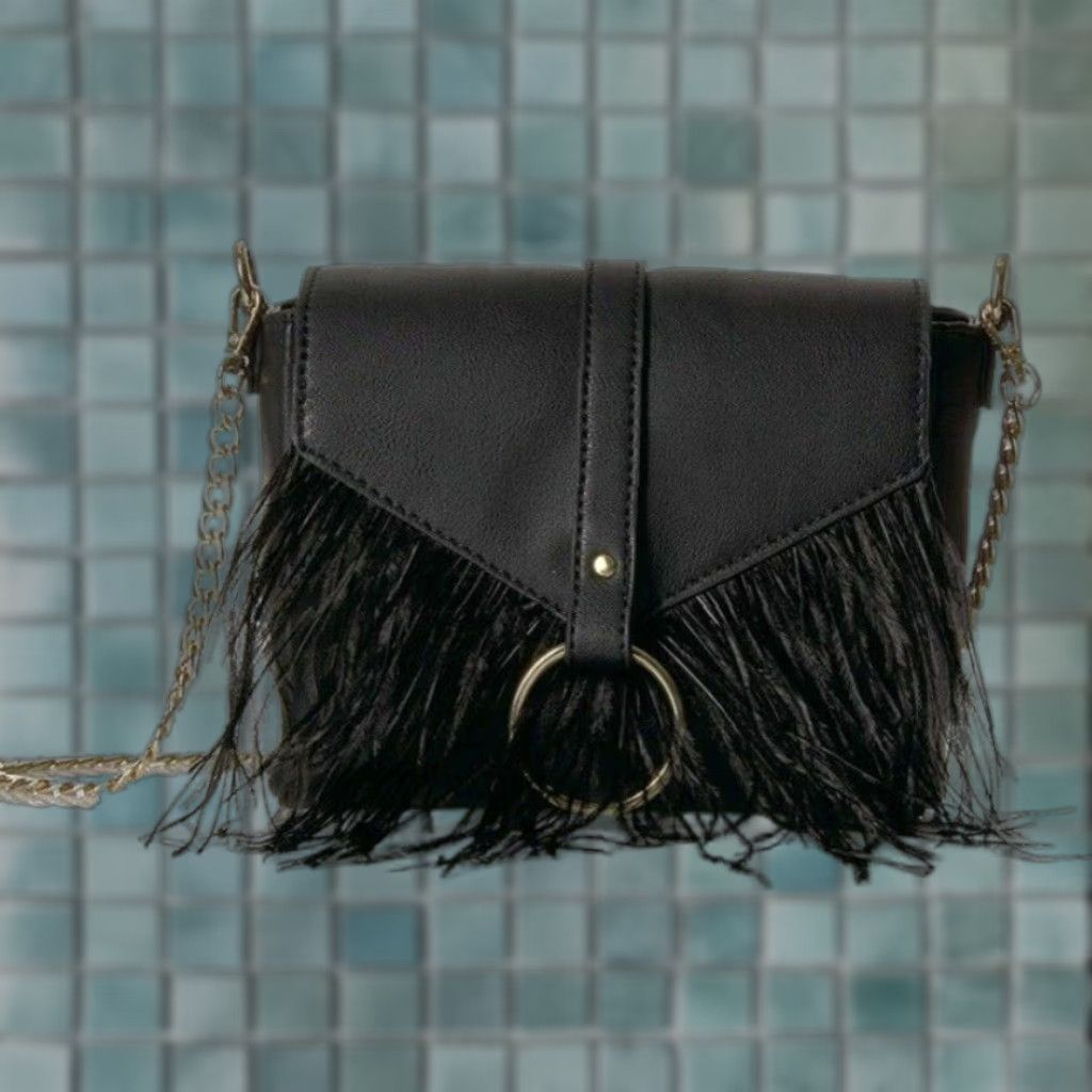 Vintage Courtney O Ring Feather Cross-Body Bag Women's Chain strap Black Cocktail NWT Medium Feathers The Fix Crossbody Bag Mens? Size ONE SIZE - 1 Thumbnail
