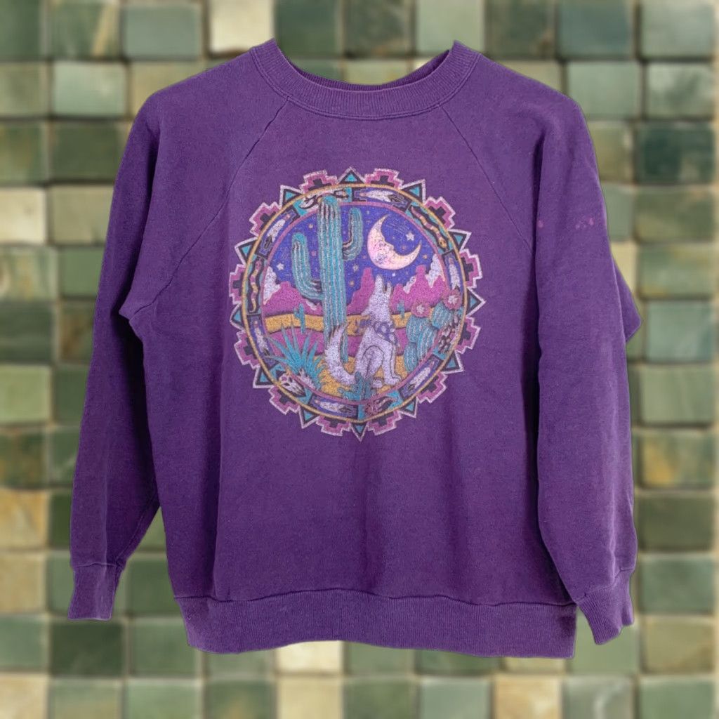 Hanes VINTAGE Hanes Sweatshirt Purple 90s Wolf Howling At The Moon Crew Neck Long Sleeve Cotton Blend Fleece Women's M Pop Culture Size M / US 6-8 / IT 42-44 - 1 Thumbnail