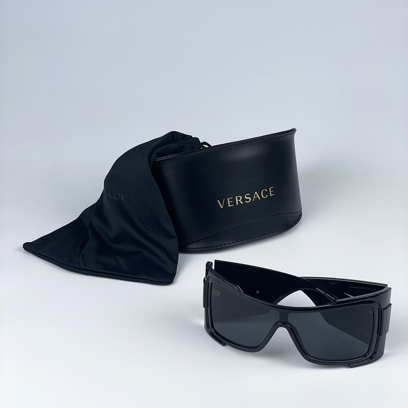 NEW Versace VE4451 GB1/87 Wraparound Unisex Sunglasses