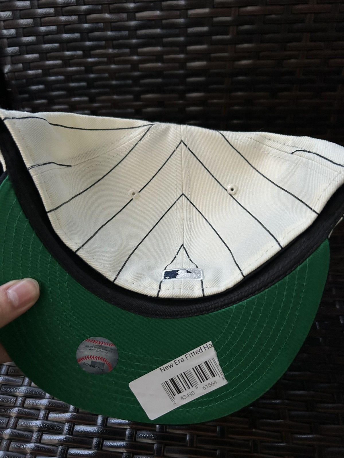 Hat Club × New Era (Sz 8) New Era 59fifty NY Yankees 2000WS Pinstripe Size ONE SIZE - 4 Thumbnail