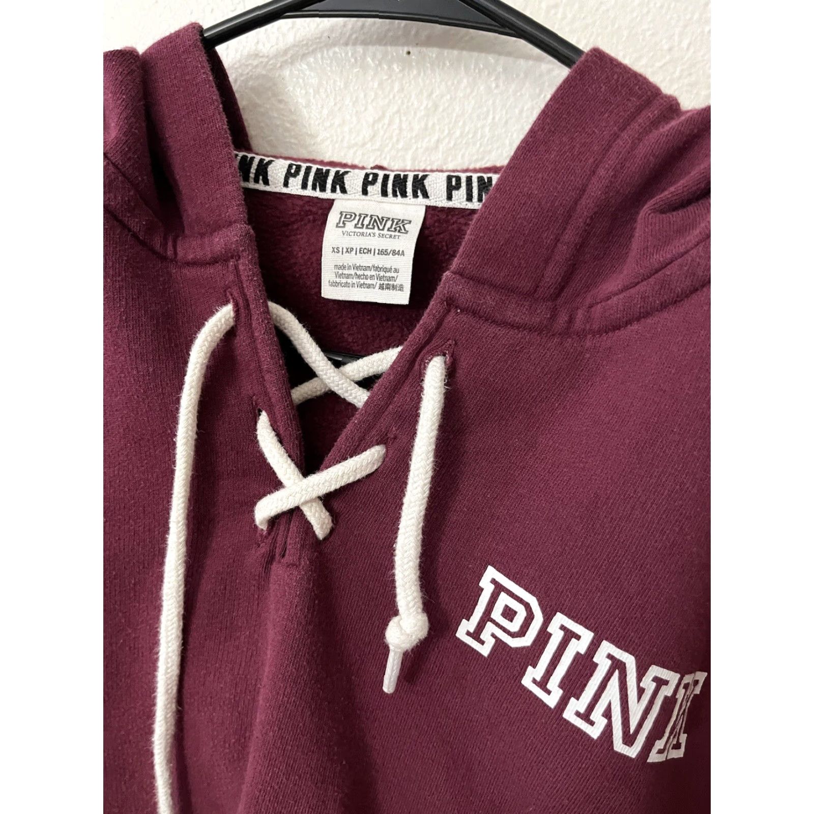 Victoria's Secret PINK Victoria's Secret Full Zip Hoodie Women's XS Maroon Burgundy Logo Victoria Secret PINK Full Zip Hoodie Size XS Maroon Burgundy Size XS / US 0-2 / IT 36-38 - 2 Thumbnail