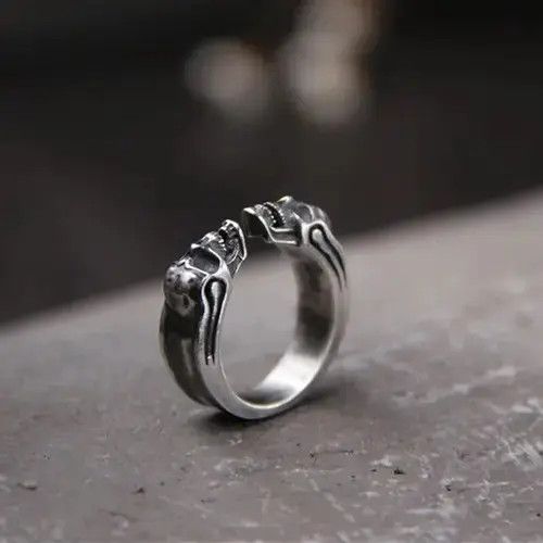 Jewelry Gothic Double Skull Ring Size ONE SIZE - 1 Thumbnail