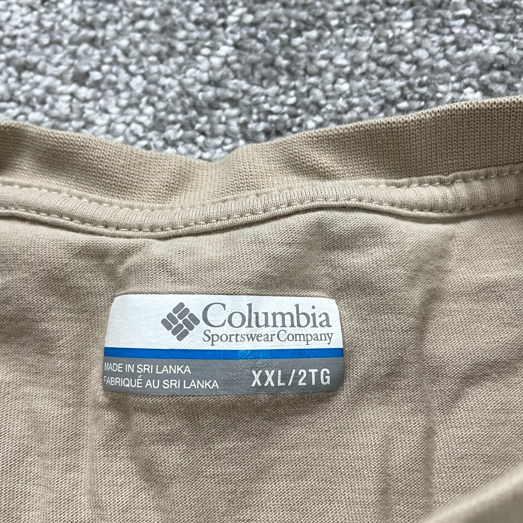 Vintage Columbia T-Shirt Unisex Crew Neck 2XL Brown Cotton Graphic Long Sleeve Casual Shirt Size US XXL / EU 58 / 5 - 7 Thumbnail