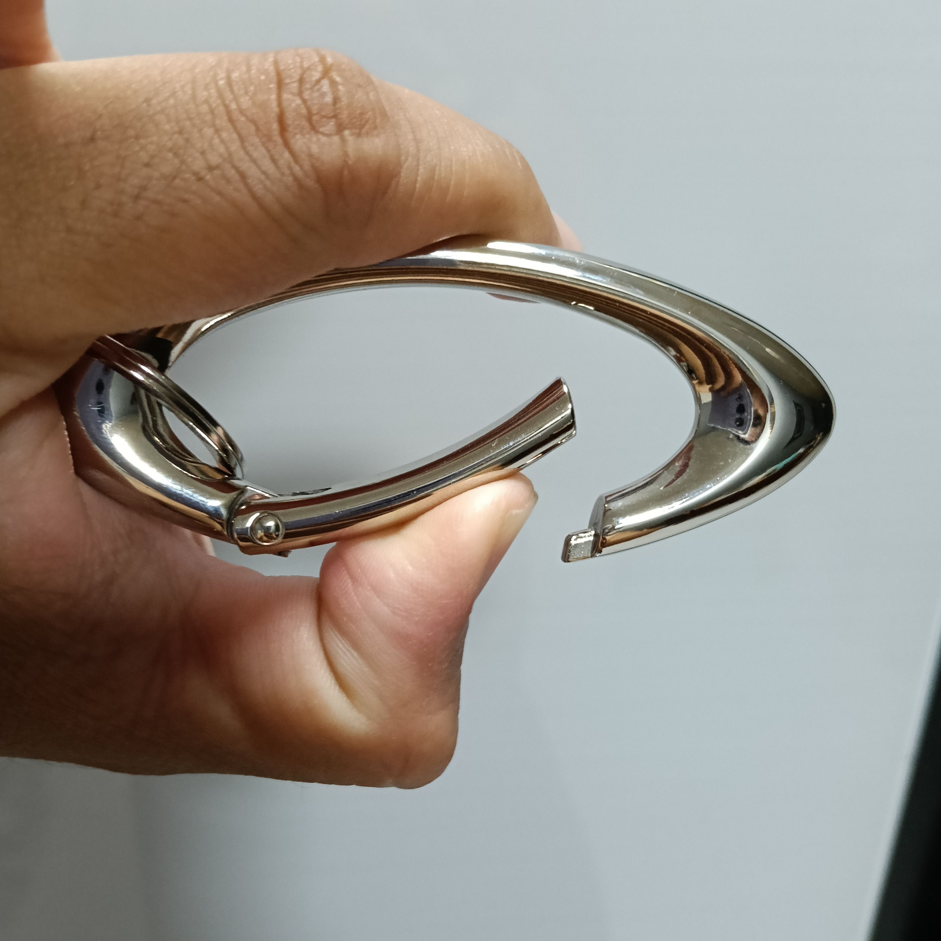 Oakley OAKLEY CARABINEER KEYCHAIN (chrome) Size ONE SIZE - 3 Thumbnail