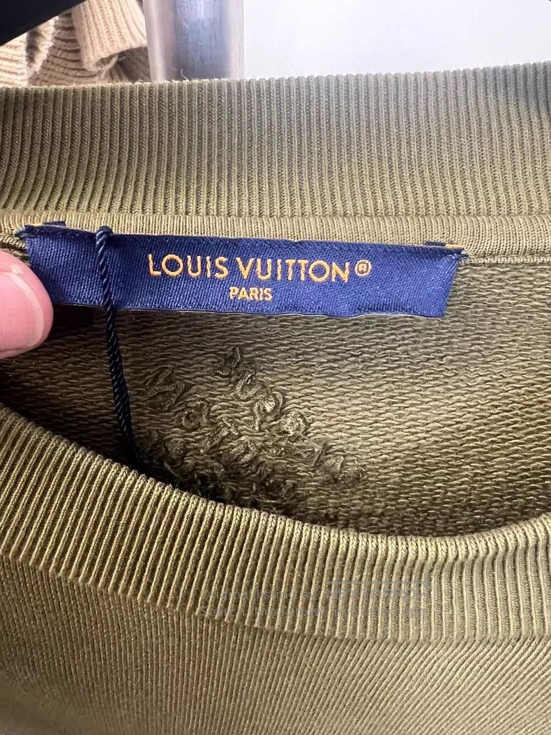 Louis Vuitton Louis Vuitton Fei Dong's studded logo army green sweatshir Size US XL / EU 56 / 4 - 2 Thumbnail