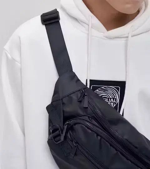 American Edition × Japanese Brand Bag Utility grunge waterproof side sling bag fanny pack Size ONE SIZE - 2 Thumbnail