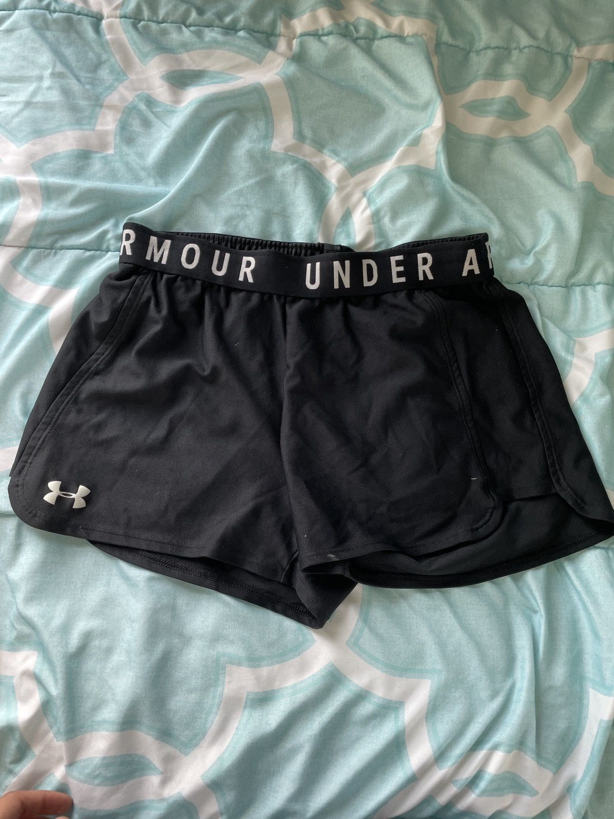 Under Armour UA Athletic Shorts Size 27" / US 4 / IT 40 - 1 Thumbnail