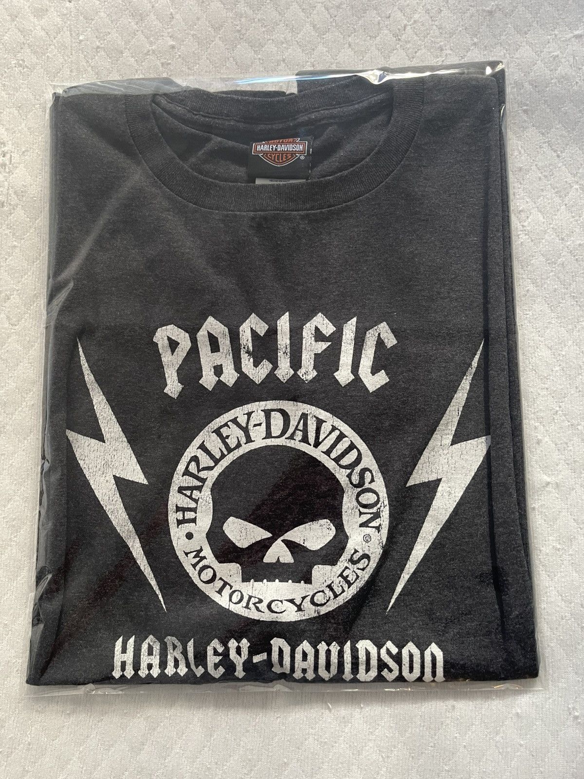 Harley Davidson Harley-Davidson Hawaii Bolt tee Size XL Size US XL / EU 56 / 4 - 5 Thumbnail