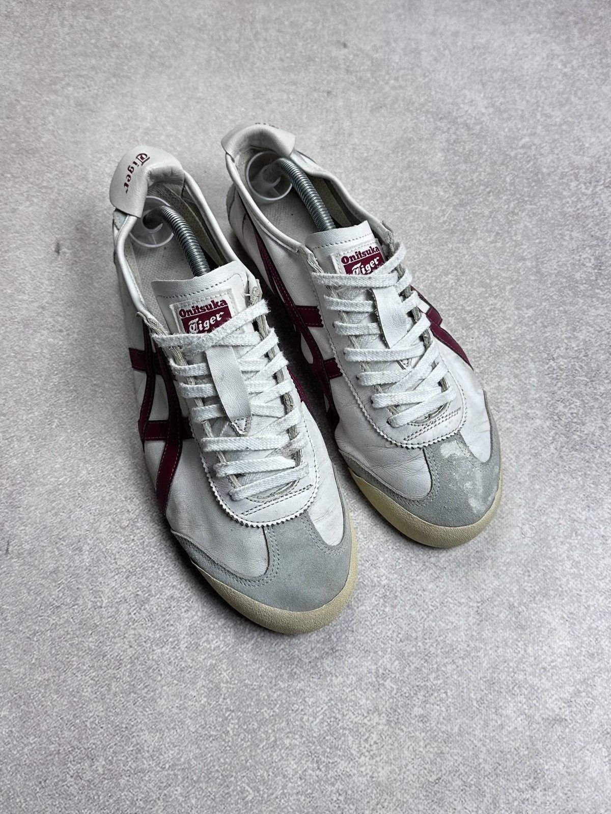 Asics Vintage Asics Onitsuka Tiger Mexico 66 Low Leather Sneakers Size US 11 / EU 44 - 3 Thumbnail