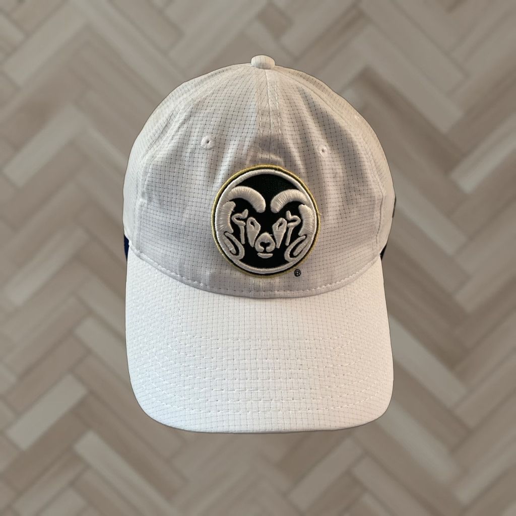 Under Armour Under Armour Adjustable Baseball Cap - Solid White - Lightweight Men's Hat Size ONE SIZE - 1 Thumbnail