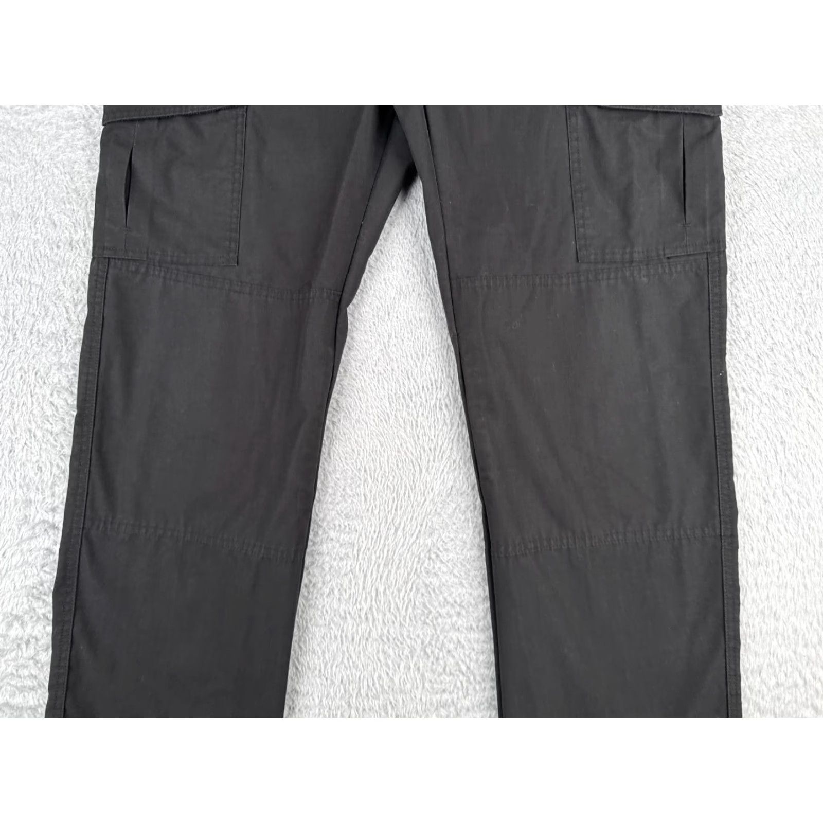 Propper VINTAGE Propper Pants Women 10 Black Cargo Rip-Stop Fabric Double Knee Poly Un-Hemmed Size 32" / US 10 / IT 46 - 3 Thumbnail