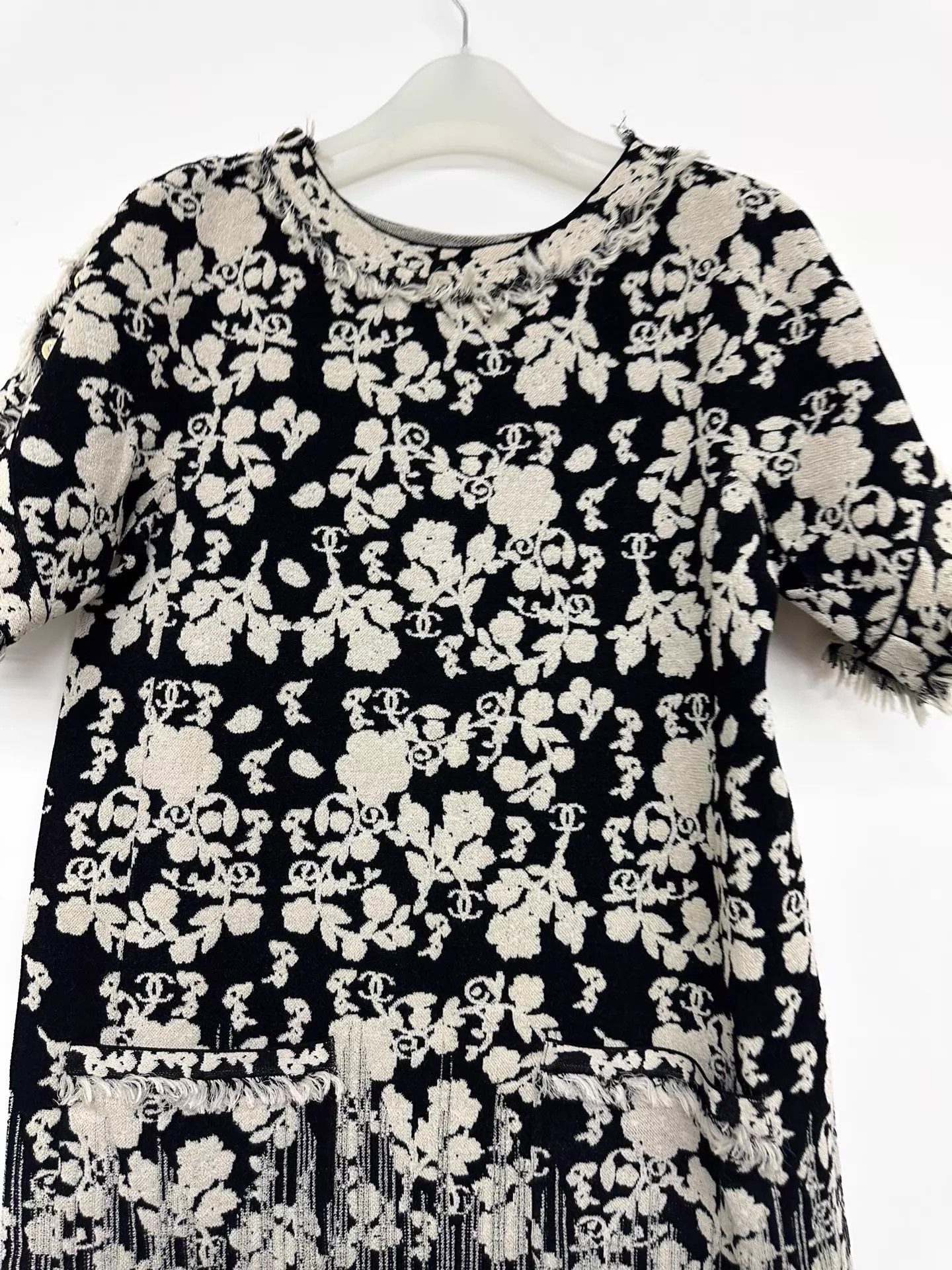 Chanel Chanel all-over printed dress women's EU 38 Size S / US 4 / IT 40 - 4 Thumbnail