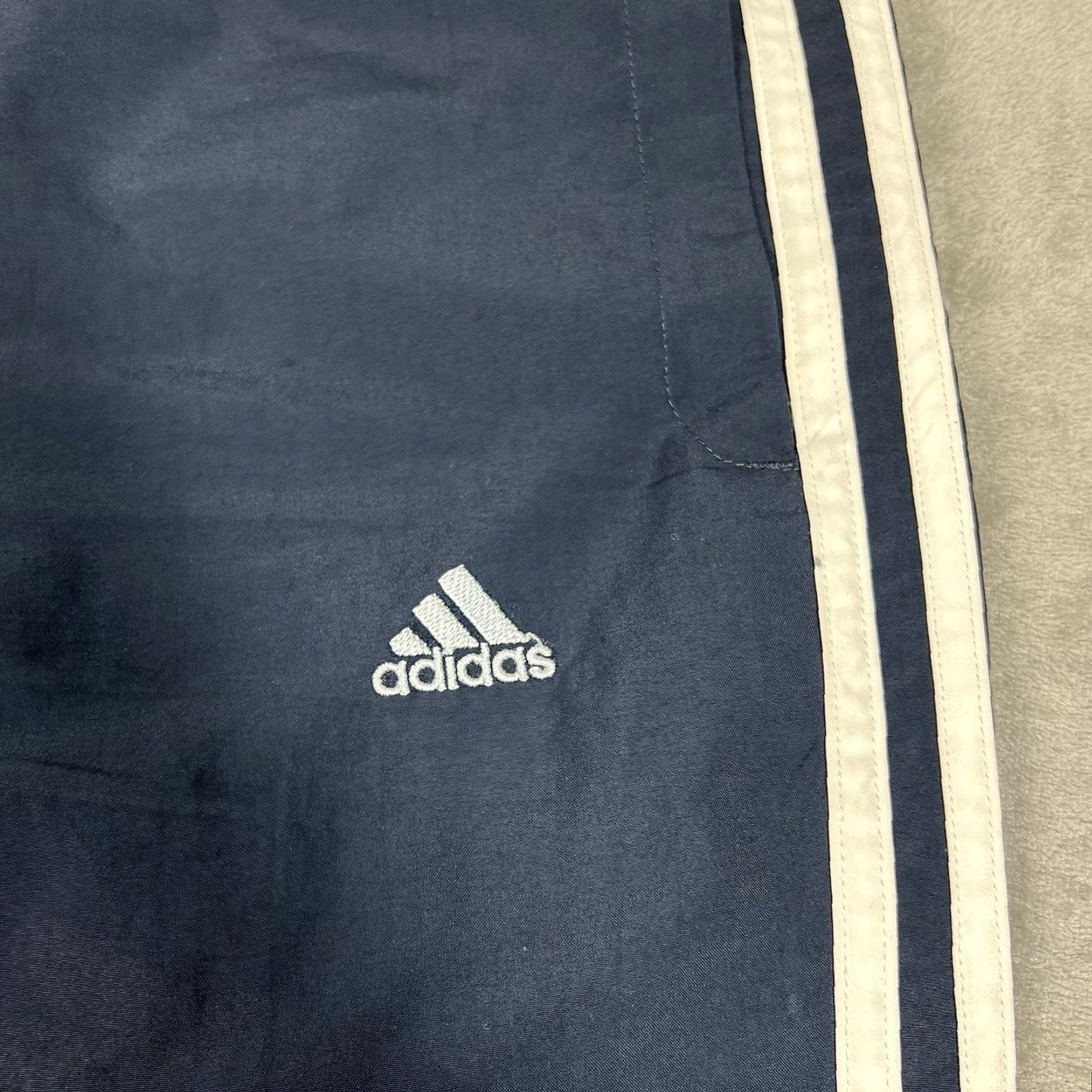 Adidas VTG Adidas Track Pants Men’s XL Navy Blue Cinch Cord Ankle Y2K 90s Athleisure Sports Pants Mens XL Navy Blue Track Pants Adidas VTG Size US 36 / EU 52 - 3 Thumbnail