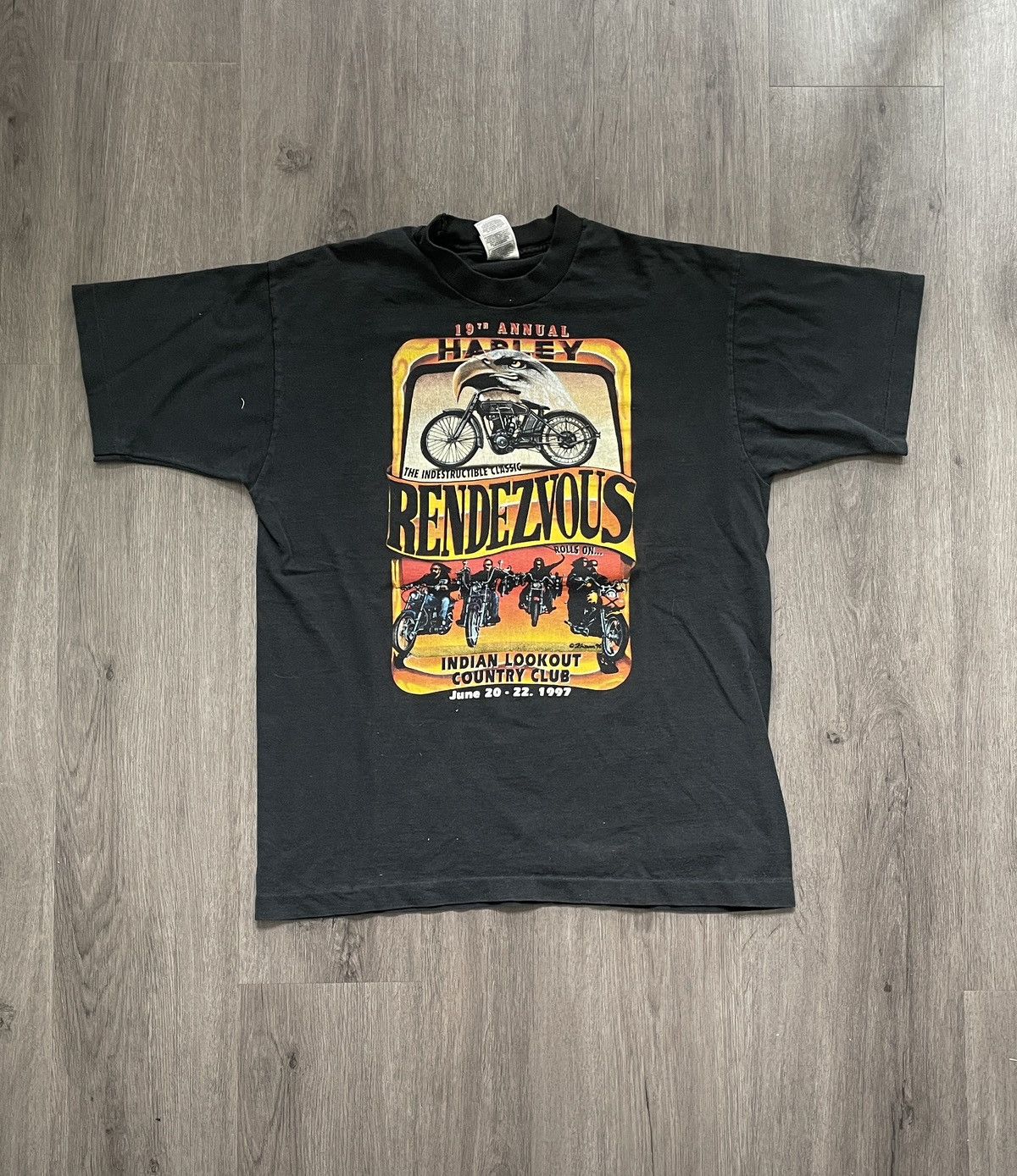 Harley Davidson Vintage “Harley Davidson Rendezvous” Biker T-shirt (Sz. L) Size US L / EU 52-54 / 3 - 1 Thumbnail