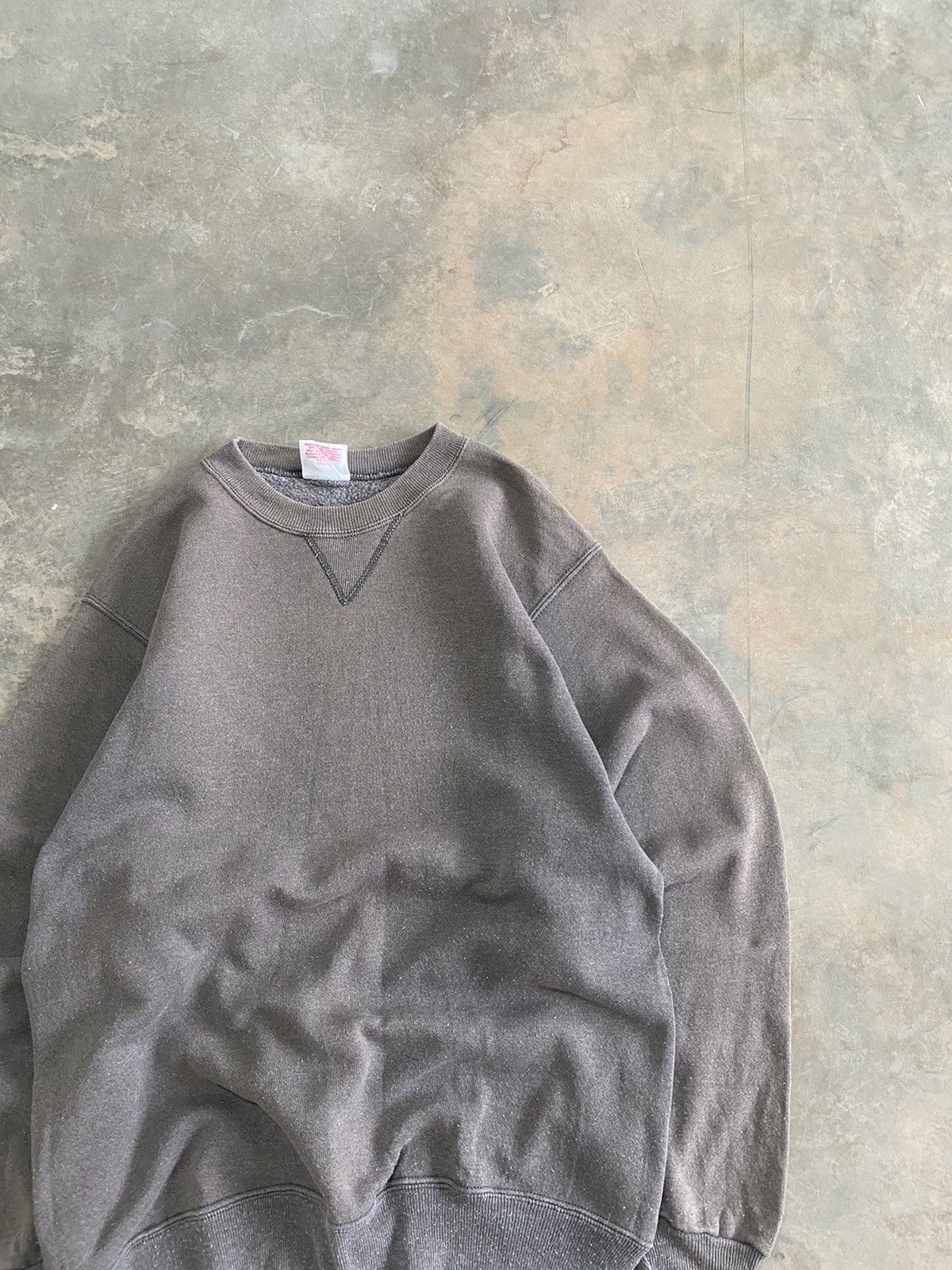Vintage HANES 80s CREWNECK BLANK SWEATSHIRT PLAIN FADED Size US M / EU 48-50 / 2 - 2 Thumbnail