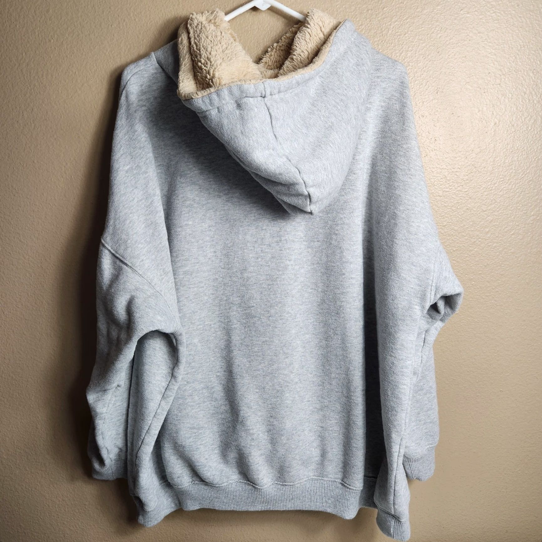 Vintage Aerie AE Womens |XL| Light Gray Spring Street Oversized Sherpa Hoodie Shirt Size XL / US 12-14 / IT 48-50 - 5 Thumbnail