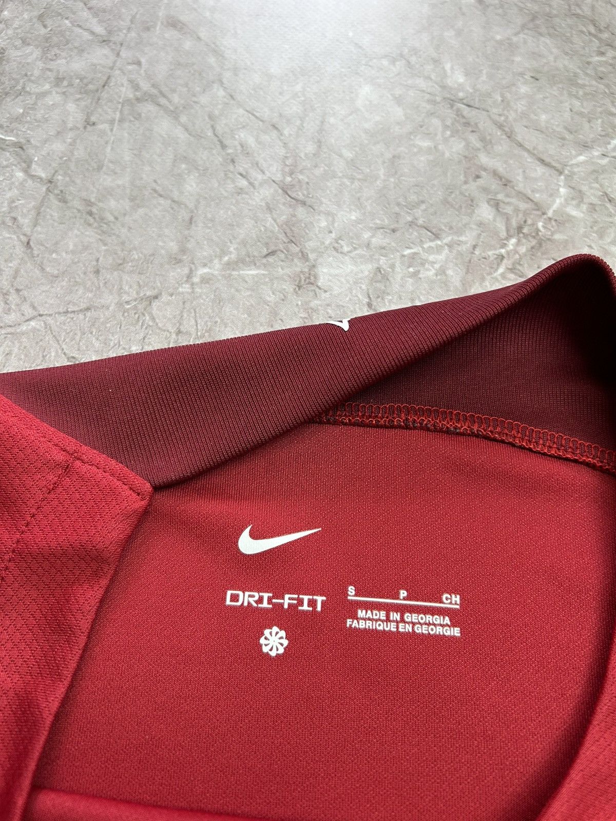 Nike Vintage Nike Liverpool LFC Jersey Soccer T shirt Y2K Size US S / EU 44-46 / 1 - 4 Thumbnail