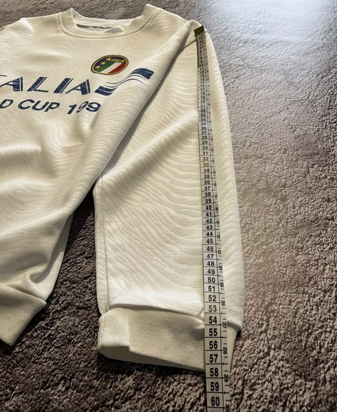 Vintage Vintage Italia World Cup 1990 Pullover Size 42 Size US XS / EU 42 / 0 - 13 Thumbnail