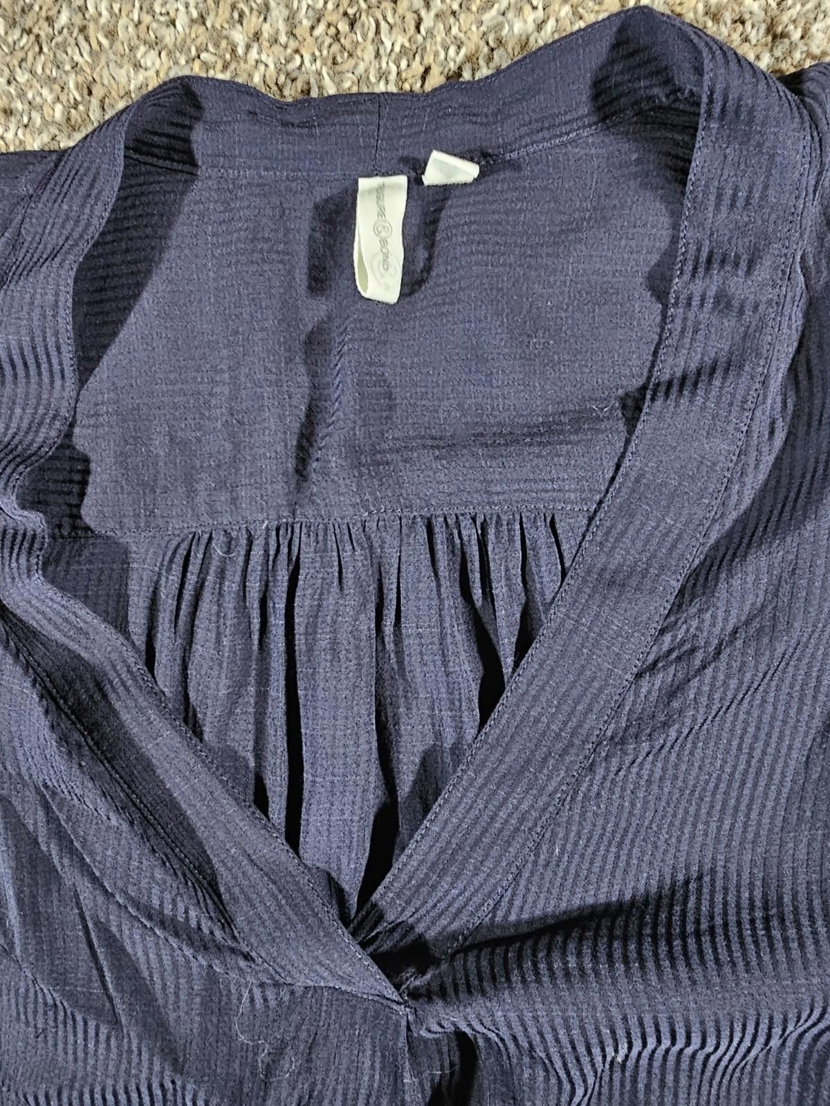 Treasure & Bond Treasure & Bond Long Sleeve Vneck L Blouse Size L / US 10 / IT 46 - 2 Thumbnail