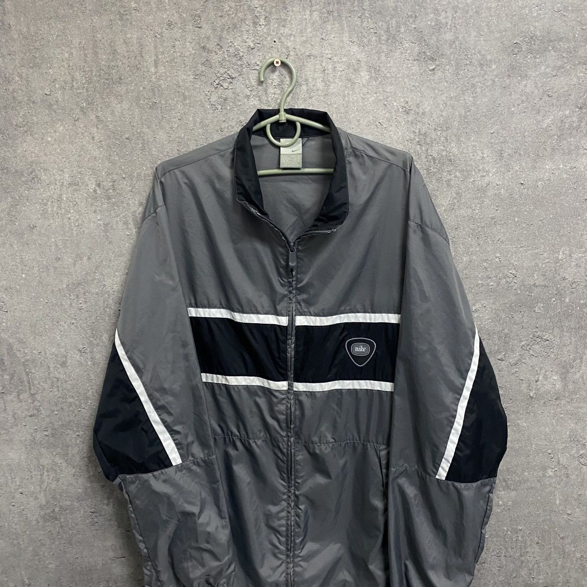 Nike Vintage Nike Track Jacket Nylon 2000s Y2K Swoosh Logo Drill Size US L / EU 52-54 / 3 - 3 Thumbnail