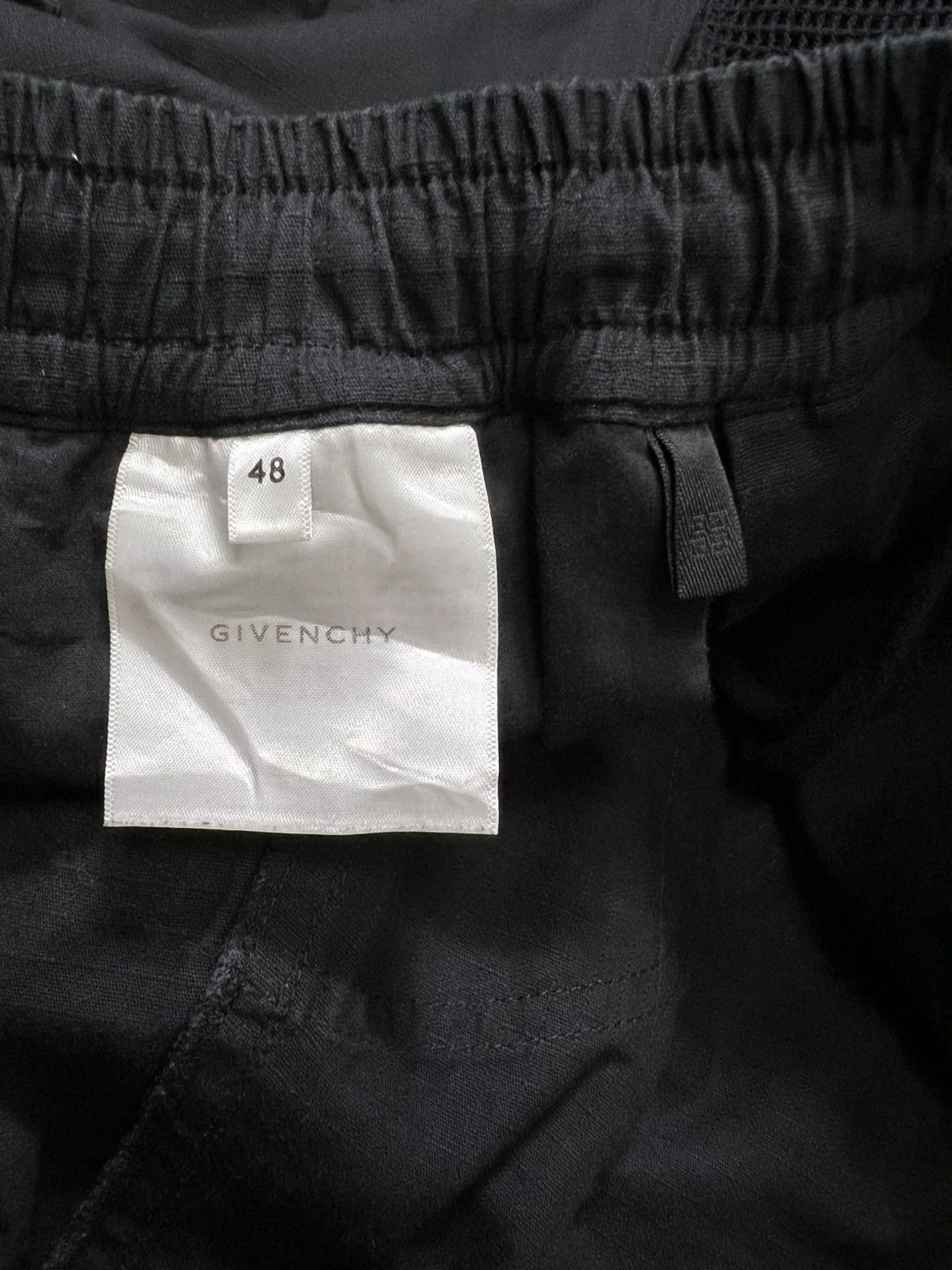 Givenchy Givenchy - Mesh Panel Multi-Pocket Cargo Pants Size US 30 / EU 46 - 14 Thumbnail