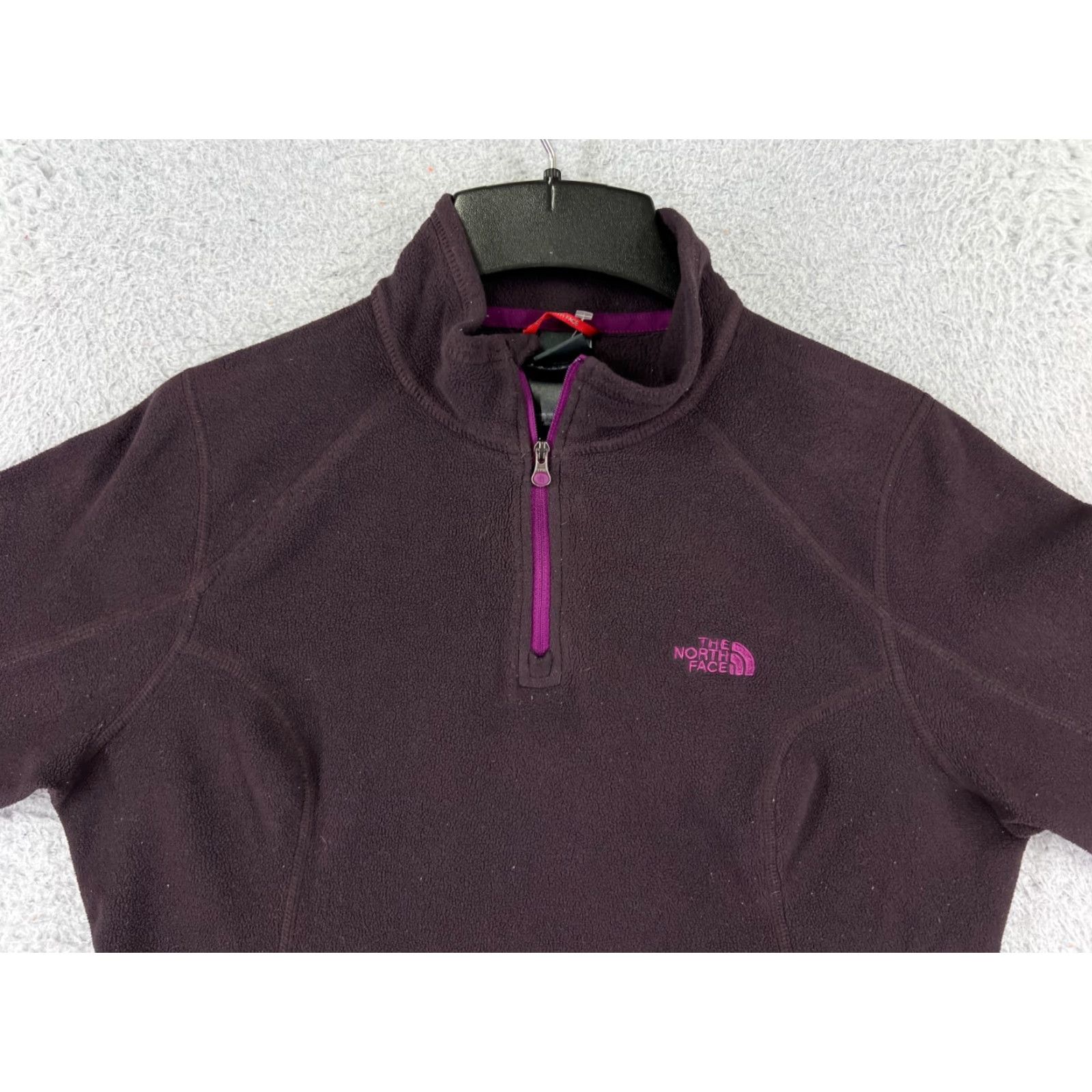The North Face The North Face Sweater Women Medium Red 100% Polyester Fleece Mock Neck 1/4 Zip Size M / US 6-8 / IT 42-44 - 7 Thumbnail