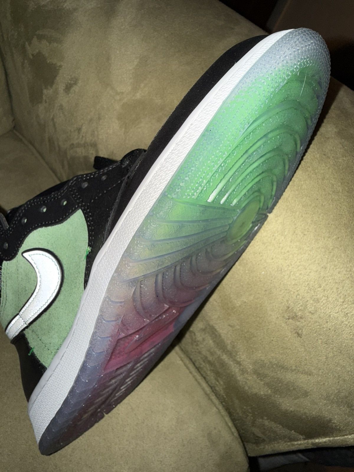 Jordan Brand Nike Air Jordan 1 hi “Zen Green” DS NEW! xtra laces! size 10 Size US 10 / EU 43 - 18 Thumbnail