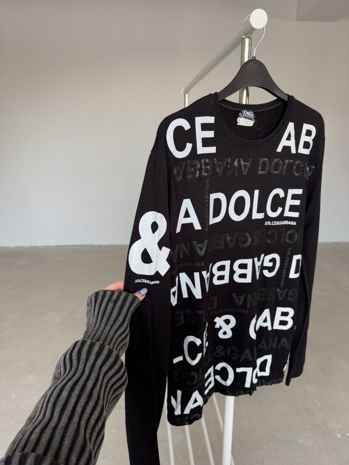Dolce & Gabbana Vintage Dolce & Gabbana Monogram Longsleeve Size US M / EU 48-50 / 2 - 3 Thumbnail