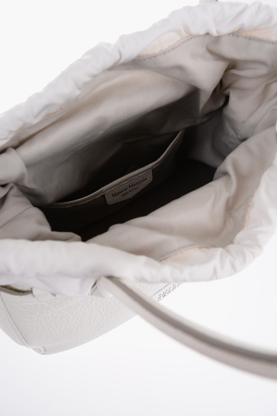 Maison Margiela og1mm1224 Size: OS / Textured Leather Hand Bag in White Size ONE SIZE - 6 Thumbnail