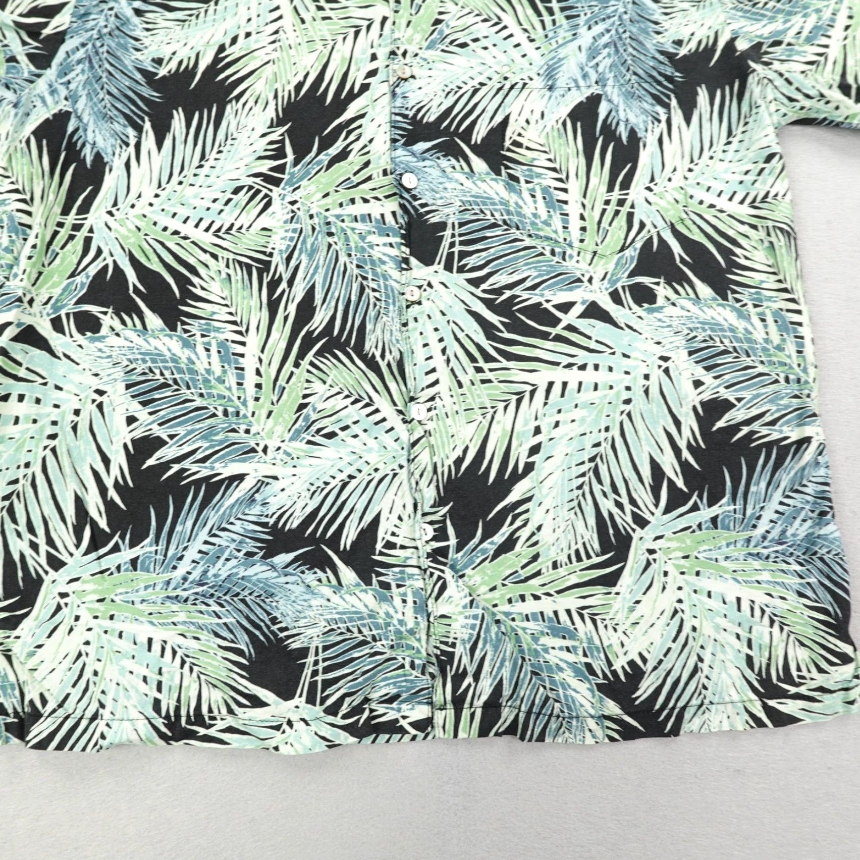 Tori Richard Tori Richard Shirt Mens Medium Hawaiian Palm Leaves Cotton Lawn Short Sleeve Aloha Beach Tropical Button-Up Mens Size US M / EU 48-50 / 2 - 4 Thumbnail