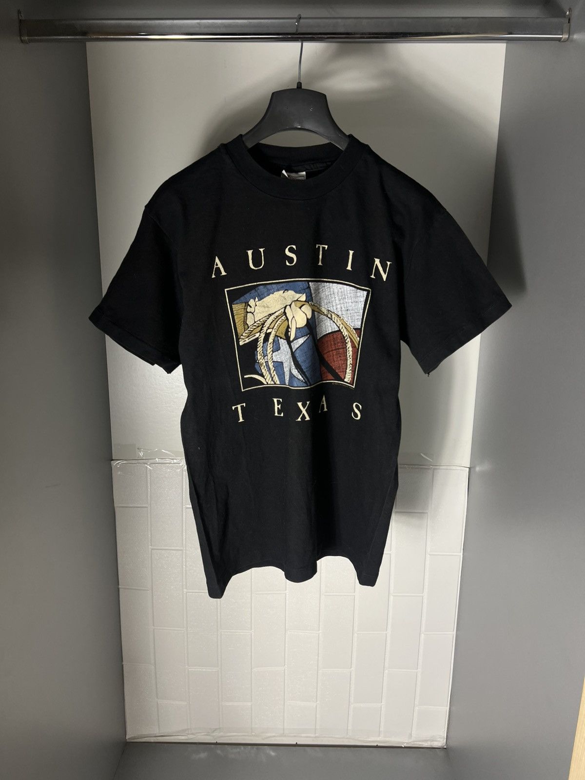 Vintage VERY RARE HANES AUSTIN TEXAS 1994 DESIGNER T-SHIRT CASUAL Size US M / EU 48-50 / 2 - 1 Thumbnail