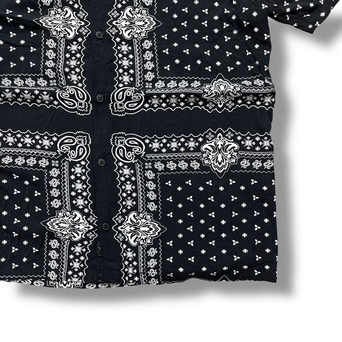 Bershka Bershka Bandana Paisley button shirt Size US L / EU 52-54 / 3 - 2 Thumbnail
