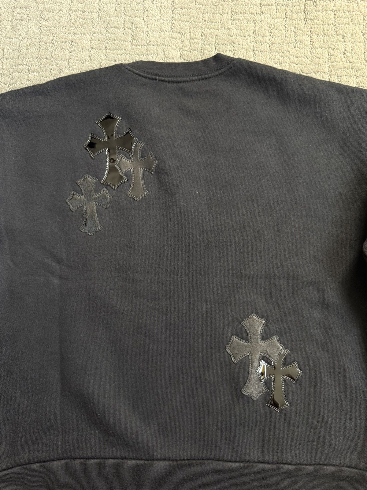 Chrome Hearts CROSS PATCH CREWNECK SWEATSHIRT BLACK Size US XS / EU 42 / 0 - 3 Thumbnail