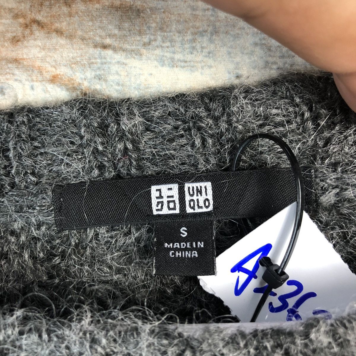 Homespun Knitwear × Uniqlo Uniqlo mohair vintage winter Grey Knitwear #A2367 Size US S / EU 44-46 / 1 - 9 Thumbnail
