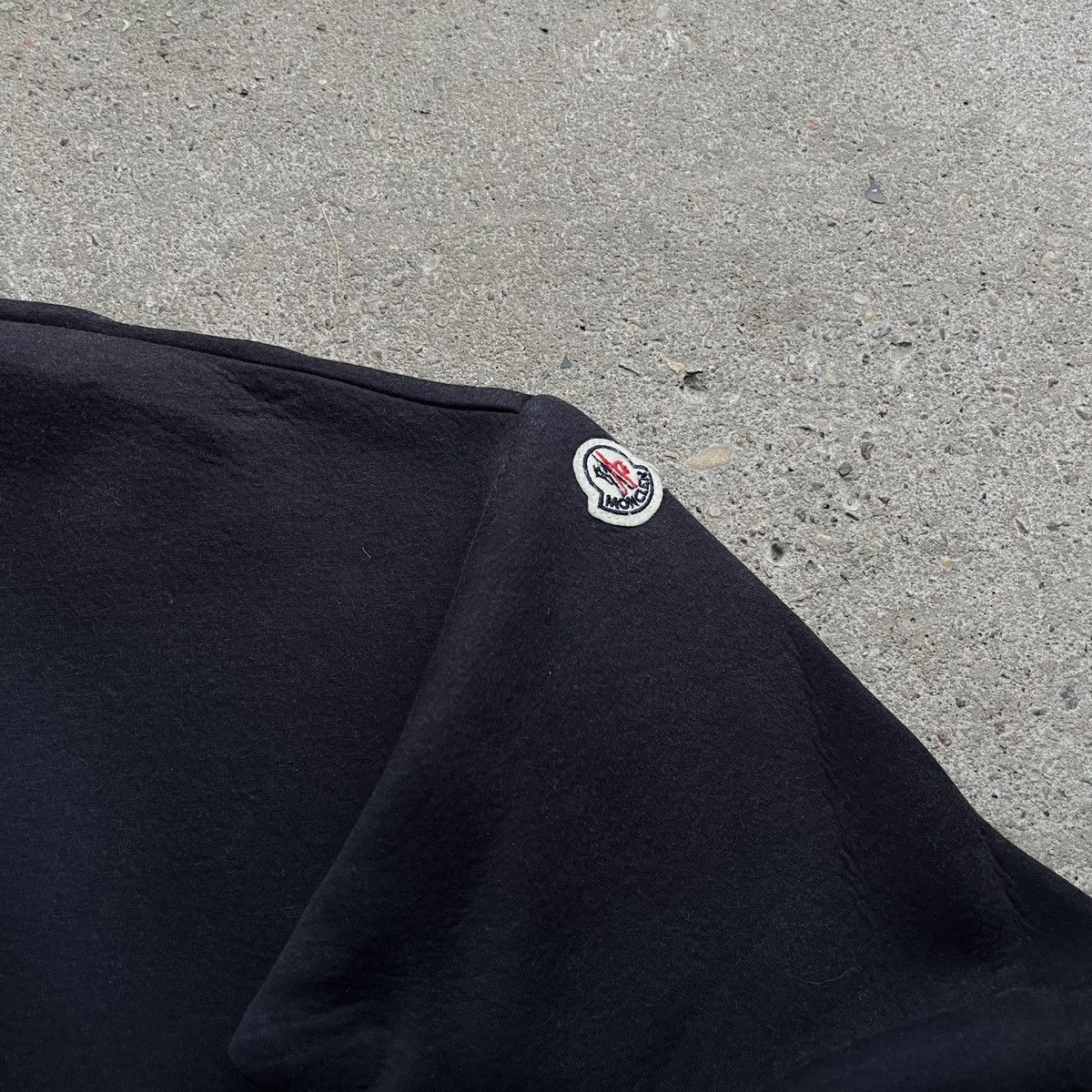 Moncler Moncler bomber sweatshirt rare logo wmns zip Size S / US 4 / IT 40 - 2 Thumbnail