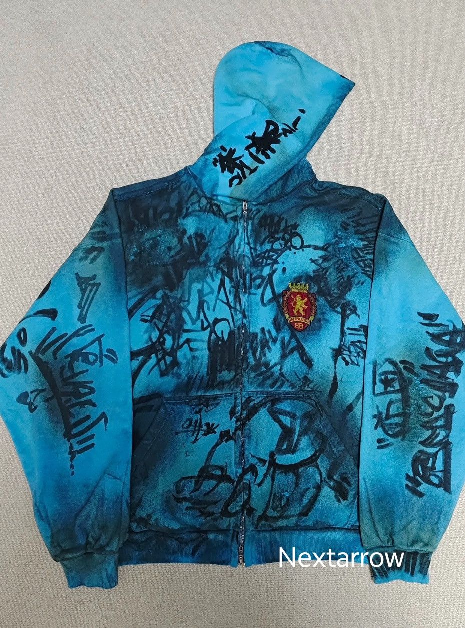Balenciaga Balenciaga 23ss blue Manchester United graffi 2412-Nextarrow Size US XS / EU 42 / 0 - 1 Thumbnail