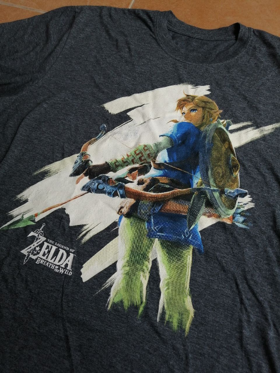 Nintendo Zelda T-Shirt XL Gray Breath Of The Wild Short Sleeve Tee Size US L / EU 52-54 / 3 - 4 Thumbnail