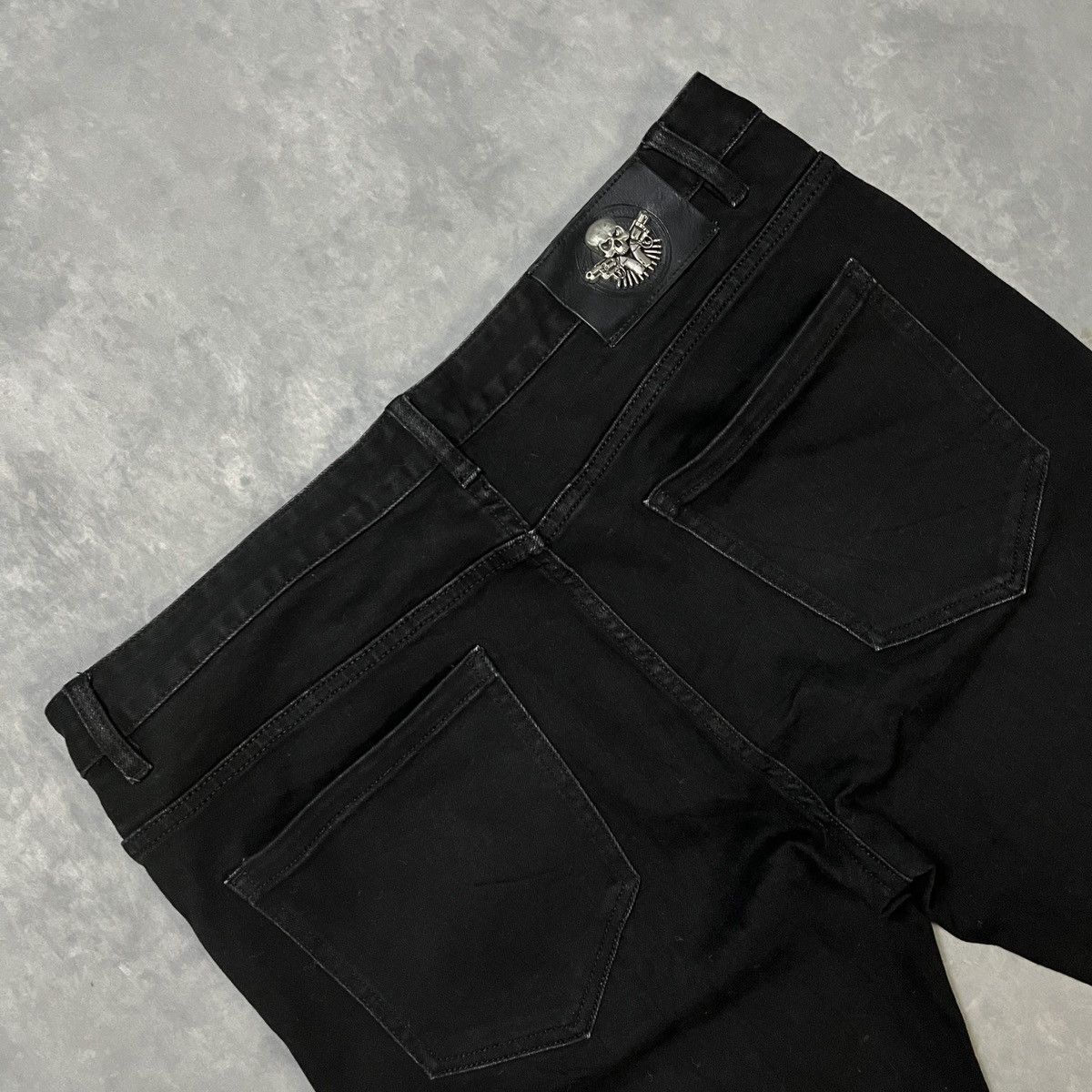 Japanese Brand 2000s Crystal Rhinestone Skull Black Denim Punk Gothic Jeans Size US 38 / EU 54 - 9 Thumbnail