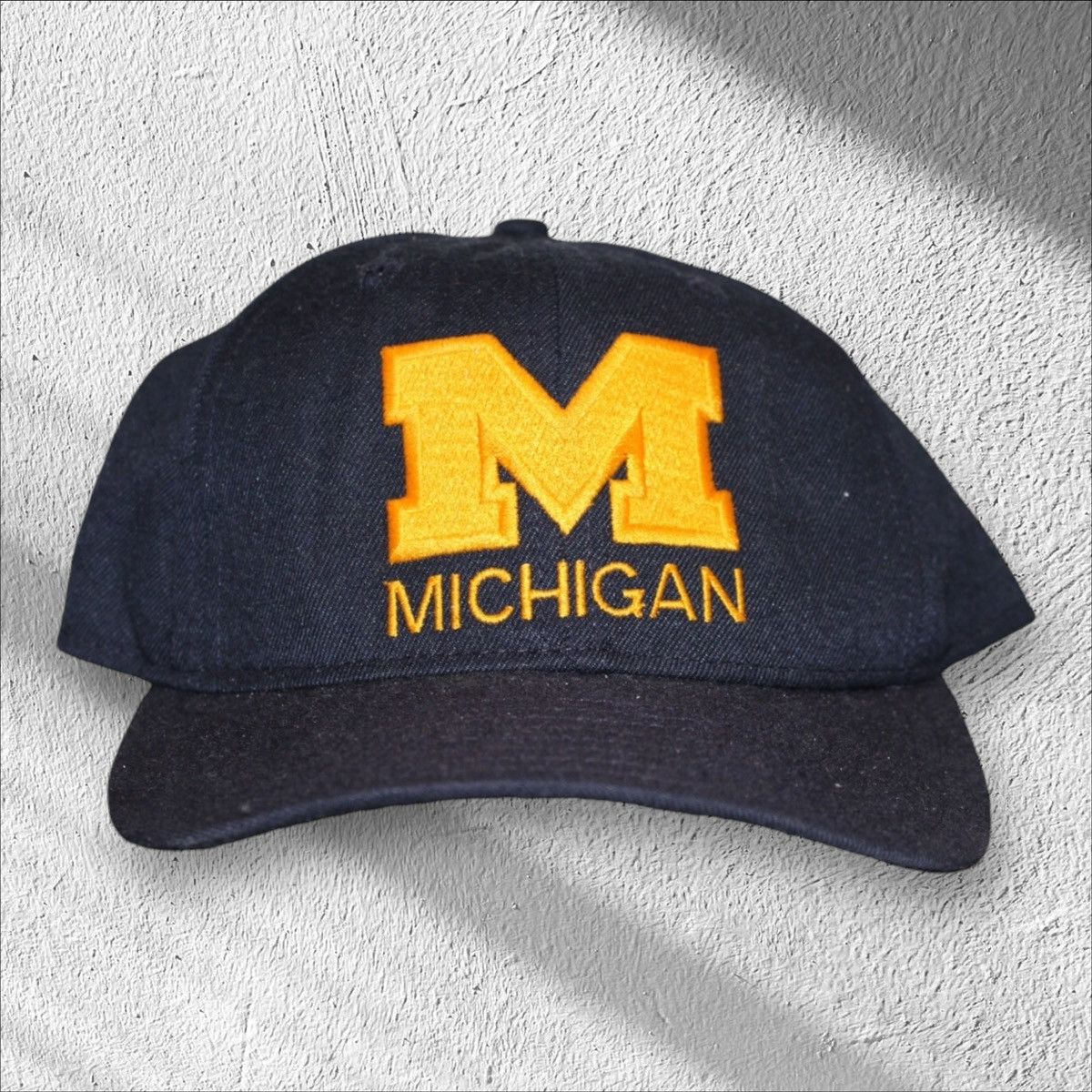 Vintage Vintage 90s Michigan Wolverines Blockhead Snapback Hat Size ONE SIZE - 1 Thumbnail