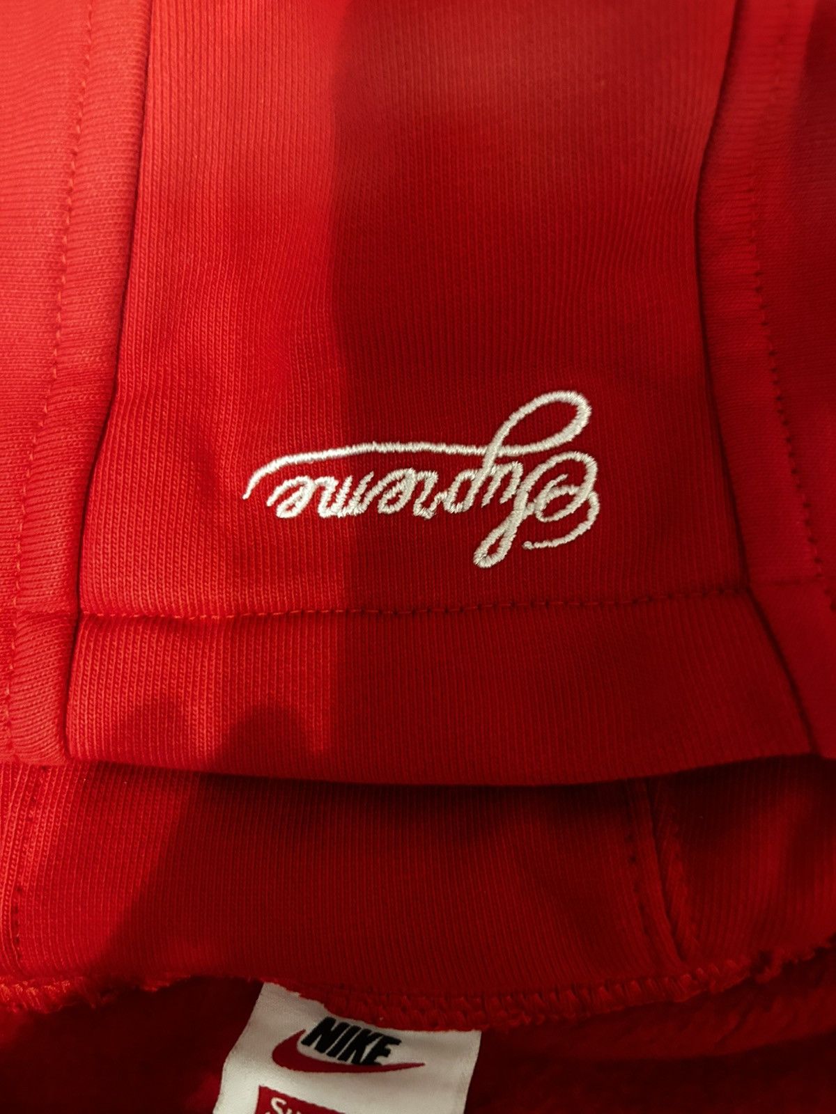 Supreme Nike Zip Up Hooded Sweatshirt - L (Red) - tianchih.com