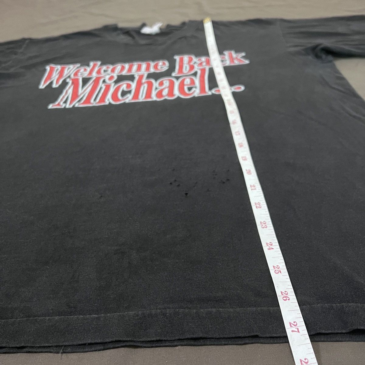 NBA × Vintage Vintage 90s Welcome Back Michael Tee XL Faded Single Stitch Size US XL / EU 56 / 4 - 7 Thumbnail